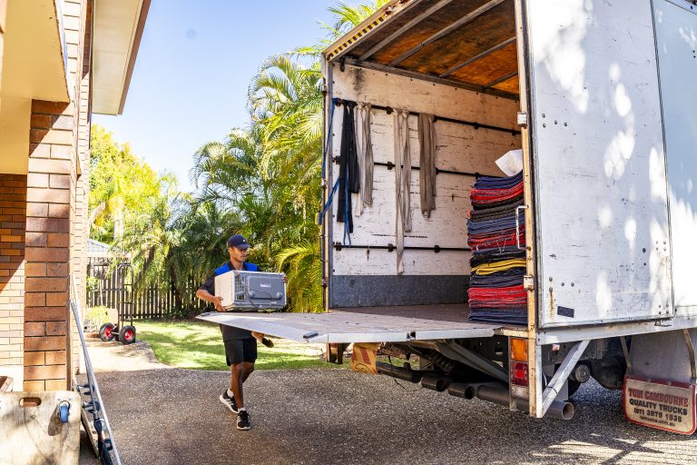 How Much Do Removalists Cost in Brisbane? [2025 Pricing Guide]